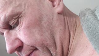 Old man professionally banging some fresh wet teenage cunt