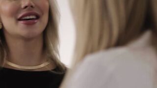 Busty real estate agent rides the shecock of TS buyer