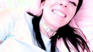 Beautiful brunette gets lucky right after her sleep