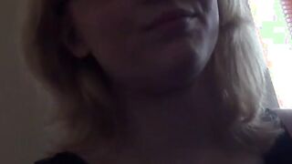 Nerdy English babe with short hair likes to suck it deep