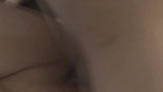 TS beauty Zariah Aura fucks Leanna Lovings pussy