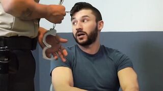 Detained jock sucks cock and rawrides to escape from custody
