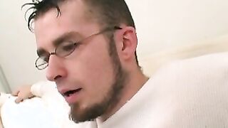 Scruffy amateur homosexual beating his meat with virility