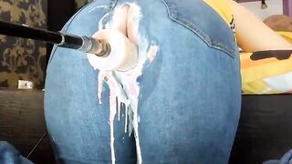 Fuck Machine Creams PAWG MILFs Jeans