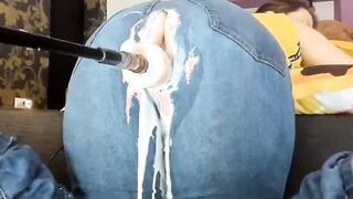 Fuck Machine Creams PAWG MILFs Jeans