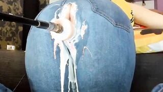 Fuck Machine Creams PAWG MILFs Jeans