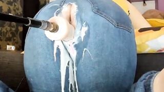 Fuck Machine Creams PAWG MILFs Jeans