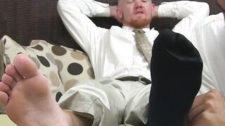 Redhead freak facialized by BBC while sucking toes