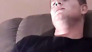 Gorgeous twink Keith receives a nice head from a sexy Jason
