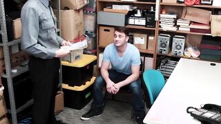 Security officer catches thieving jock and drills him bare