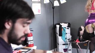 Blonde stripper Braylin Bailey fucks new boss to ensure she's the favorite