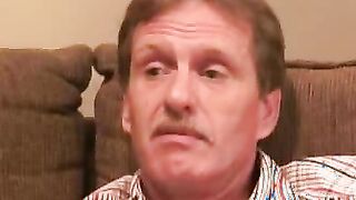 Old amateurs give blowjob to each other and try out bareback