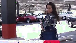 Rachel Roxxx fucks stranger into dorm room