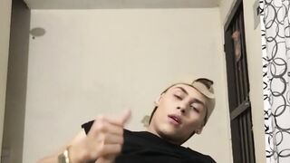 Pretty twink Zalar sprays loads of sticky cum in kinky solo