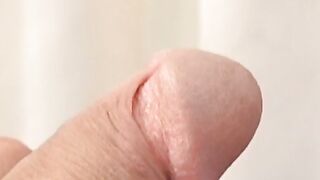 Young latino cumslut jerking off before self facial