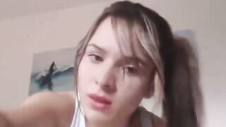 Petite Babe fucking her tight pussy on cam