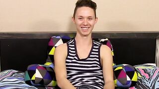 asked to play with his tight greasy ass after being interviewed