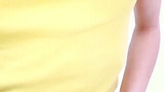 Wavy girl gets super tensed while having orgasm