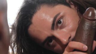 Black hunk Sean Xavier deepthroated by long haired Luca