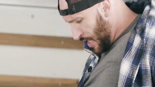 Horny Jock Travis gives blowjob to beef colleague Ryan Bones