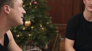 Gay Cole bareback fucks his stepbrother Colton