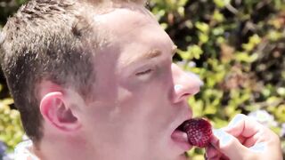 This two horny hunks get it on outdoor with blowjobs