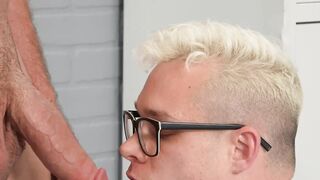 White gay gets submissive and enjoys a hard banging