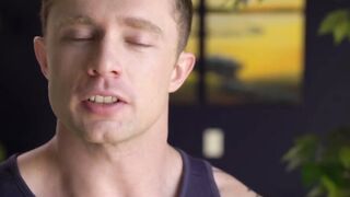 Trimmed stud sits on thick cock and rides it like crazy