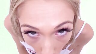 Superb blonde offers her gorgeous body to Producer