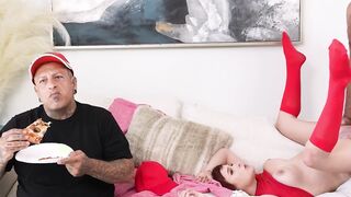 Snapbacked sweetie fingers herself in between two hunks