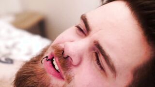 Burly cub Claudio White sucked off before hard bareback