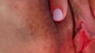 Natural Latin MILF pussy close up masturbation