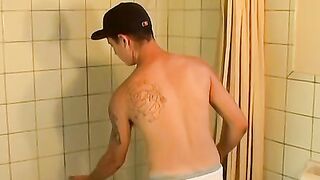 Handsome guy Grant Hiller jerking his hue dick in the bath