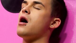Young homo Andy Taylor shoots jizz from anal pounding