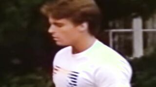 Longhaired studs groan while kissing and having kinky jerk off
