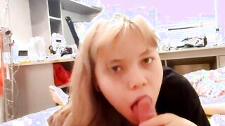 Teenie Cutie displays her stunning penis sucking off skillz
