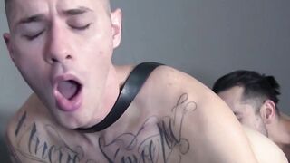 After an officer fucked him in the bare back an inked jock thief facialized