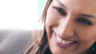 Incredible Close Up Split Screen Anal Sex!