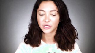 Teen masturbates with vibrator until she cums