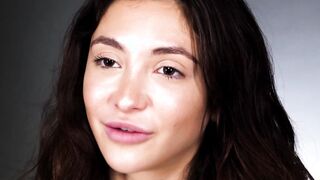 Teen masturbates with vibrator until she cums