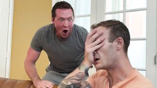 Jocks fighting make them very kinky and moan loudly