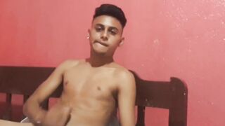 Cute amateur Latino Elian masturbates solo in his bedroom