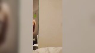 Suami Kerja Istri Bermain Sama Tetangga
