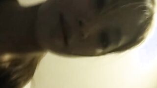 Gorgeous Japanese films her pissing time at home