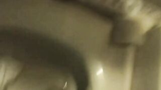 Gorgeous Japanese films her pissing time at home