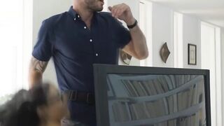 Horny Tbabe lets handy man fuck her wet ass