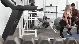Curvy Milf Kayla Kayden Bangs Her Black Stud Trainer