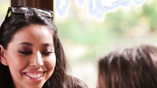 Hot babes Kristen Scott and Jasmine Summers do scissoring