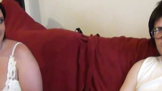 Curvy English cutie receives messy facial after fucking
