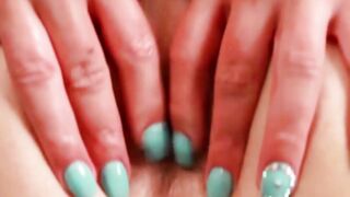 Tranny in hot lingerie fingers herself during masturbation